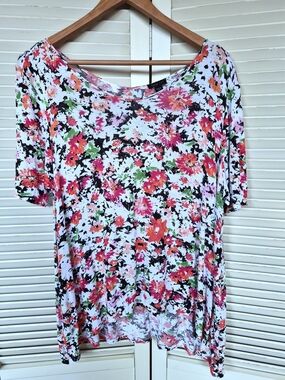 J. Jill Floral Scoop Neck Top - White With Pink & Orange Flowers Size Medium